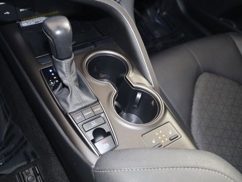 Used 2021 Toyota Camry XSE image 28