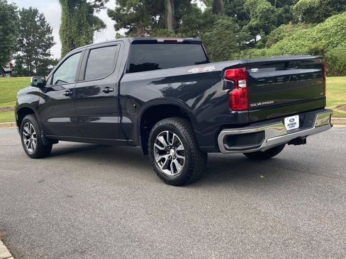 Used 2023 Chevrolet Silverado 1500 LT AWD/4WD image 8