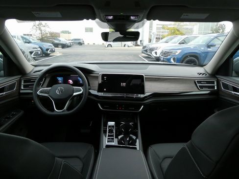 New 2026 Volkswagen Atlas SEL image 37