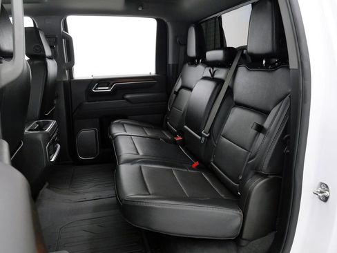 Used 2025 GMC Sierra 3500 Denali w/ Denali Reserve Package AWD/4WD image 21