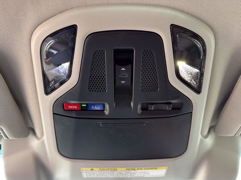 Used 2021 Subaru Outback Touring w/ Popular Package #2 image 18