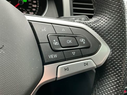 Used 2021 Volkswagen Atlas SE image 15