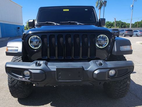Used 2022 Jeep Wrangler Unlimited Sport AWD/4WD image 2
