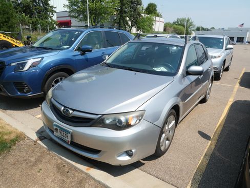 Used 2011 Subaru Impreza Outback Sport AWD/4WD image 2