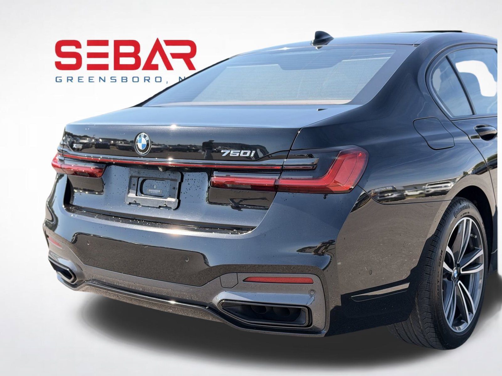 Used 2020 BMW 750i xDrive w/ Executive Package AWD/4WD image 17