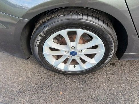 Used 2019 Ford Fusion SE FWD image 44