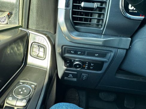 Used 2023 Ford F150 Lariat w/ Equipment Group 502A High AWD/4WD image 15