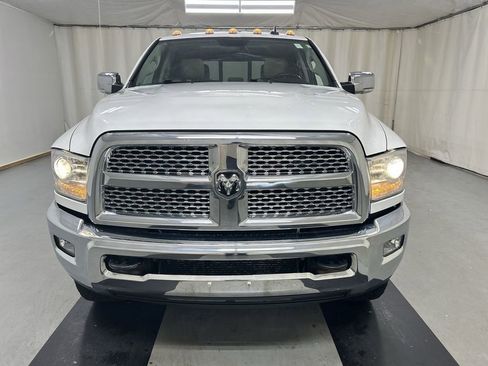 Used 2015 RAM 2500 Laramie AWD/4WD image 3