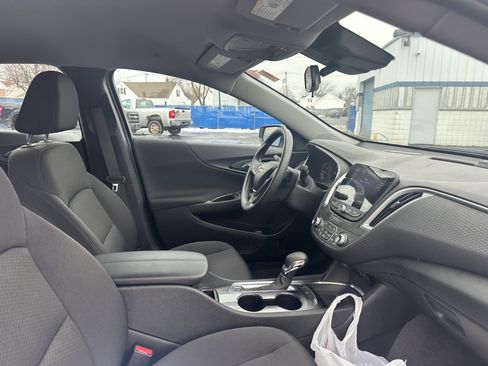 Used 2023 Chevrolet Malibu LT image 11