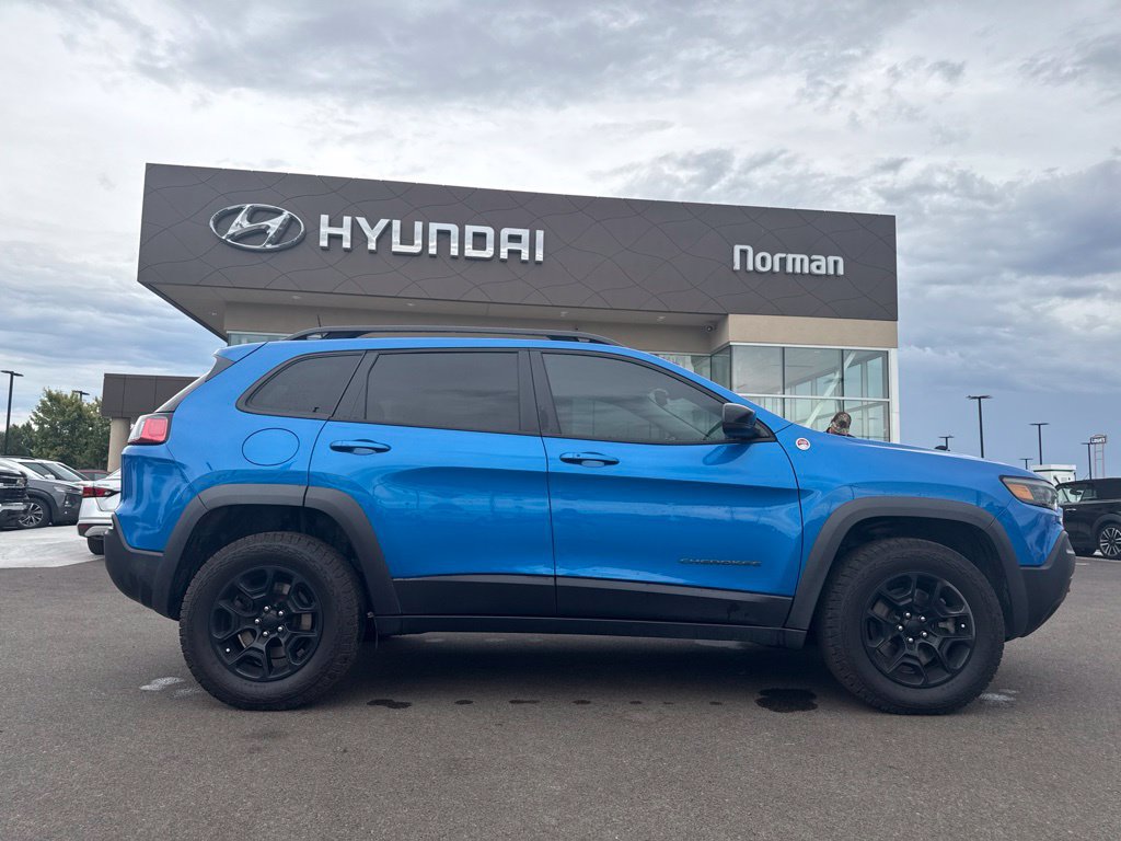 Used 2022 Jeep Cherokee Trailhawk w/ Trailer Tow Group AWD/4WD image 34