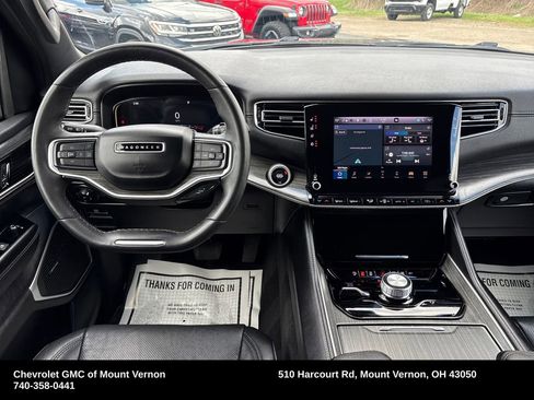 Used 2024 Jeep Wagoneer Series II image 16