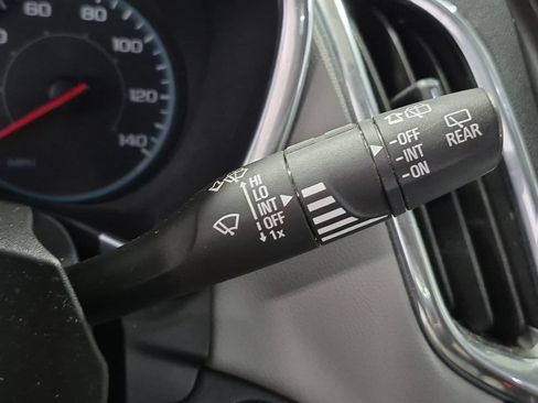 Used 2020 Chevrolet Equinox LS FWD image 32