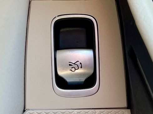 Certified 2023 Mercedes-Benz EQS 450+ 4MATIC SUV image 33