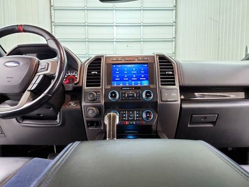 Used 2019 Ford F150 Raptor w/ Equipment Group 802A Luxury AWD/4WD image 29