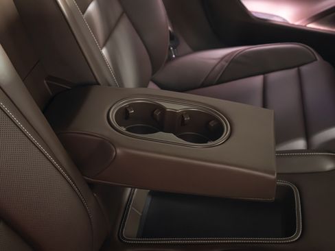 Certified 2022 Porsche Taycan Turbo S AWD/4WD image 7