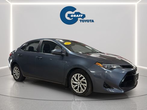 Used 2018 Toyota Corolla LE FWD image 5
