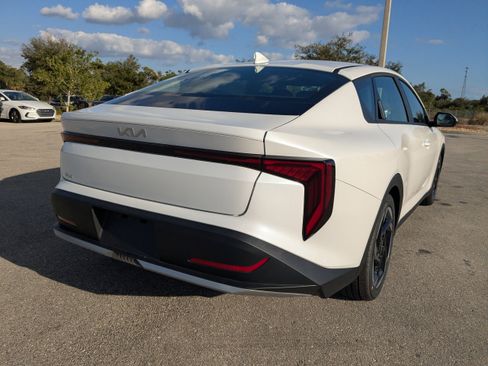 New 2025 Kia K4 GT-Line Turbo FWD image 5