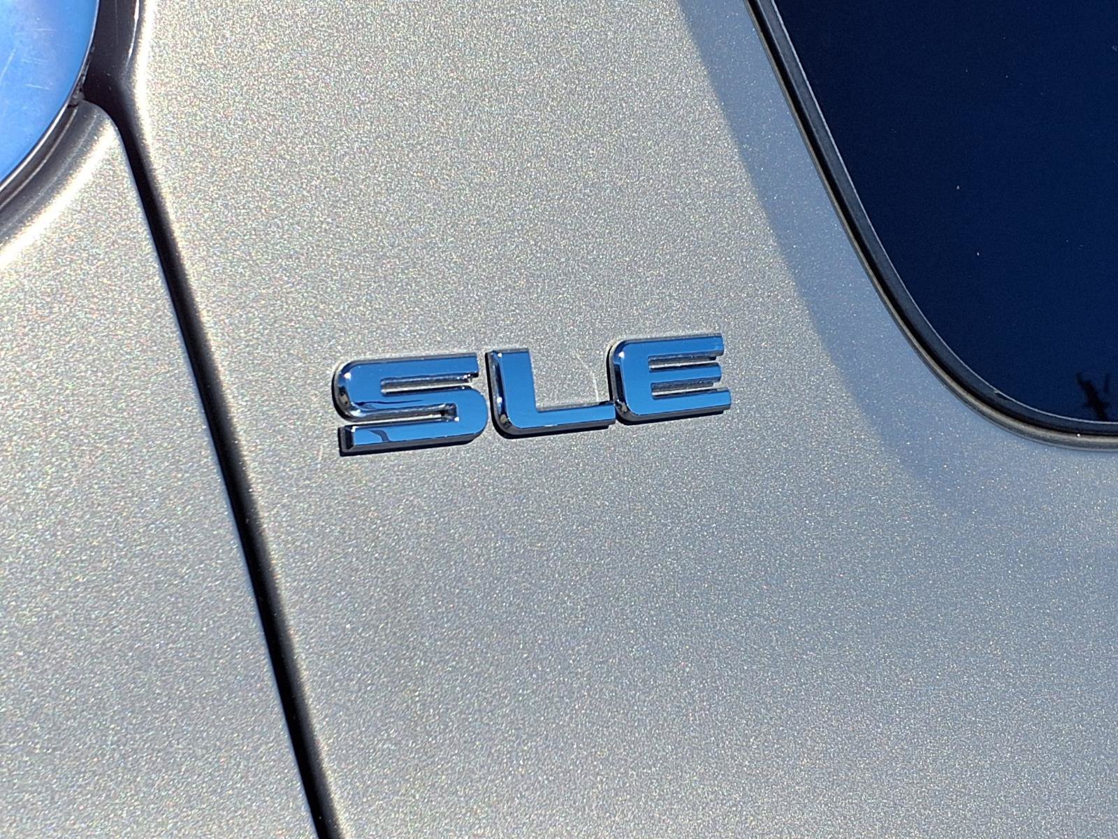 Used 2019 GMC Acadia SLE FWD image 9
