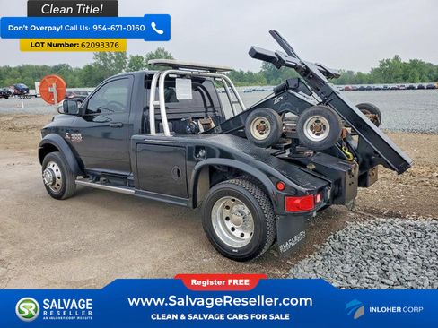 Used 2018 RAM 4500 2WD Regular Cab DRW image 3
