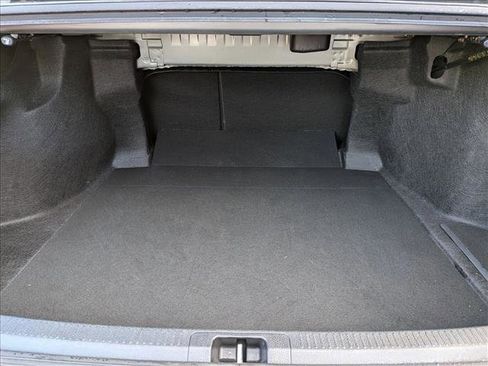 Used 2025 Toyota Camry SE image 6