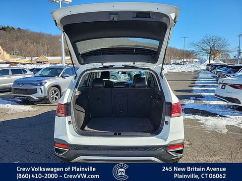 Certified 2022 Volkswagen Taos SE image 52