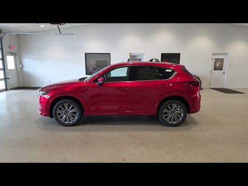 New 2025 MAZDA CX-5 Signature image 34