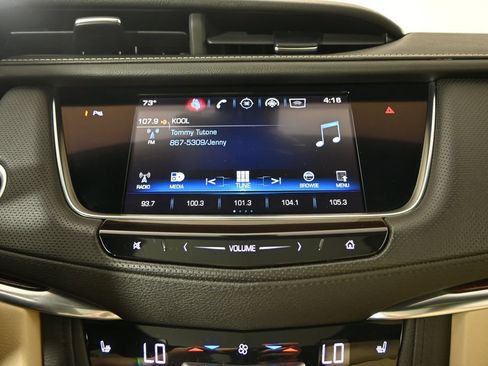 Used 2017 Cadillac XT5 Luxury w/ Driver Awareness Package AWD/4WD image 27