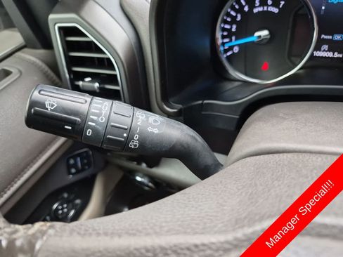 Used 2019 Ford Expedition Limited RWD image 24