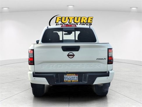 Certified 2023 Nissan Frontier Pro-X w/ Technology Package image 8