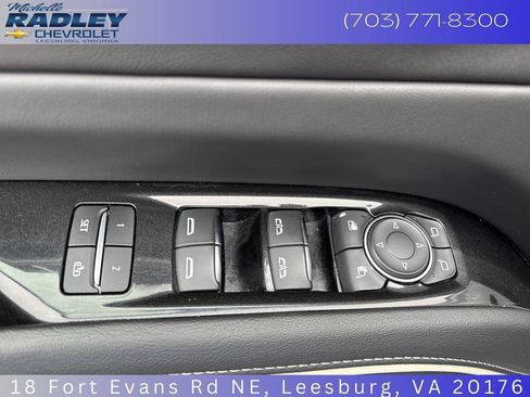 Used 2023 Cadillac Escalade Premium Luxury AWD/4WD image 14