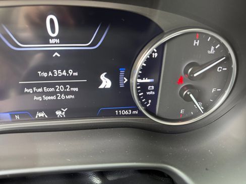 Used 2024 Buick Enclave Avenir w/ Avenir Technology Package image 11