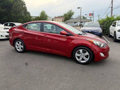 Used 2012 Hyundai Elantra GLS w/ Preferred Pkg 3 FWD image 11