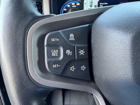 Used 2024 Ford Bronco Wildtrak AWD/4WD image 18
