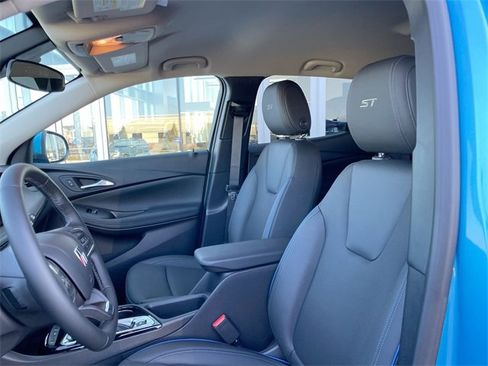 Used 2026 Buick Encore GX Sport Touring w/ Comfort Package image 10