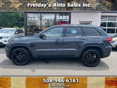 Used 2018 Jeep Grand Cherokee Laredo