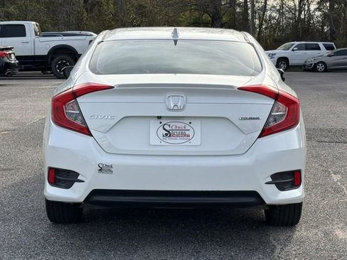 Used 2018 Honda Civic Touring image 7