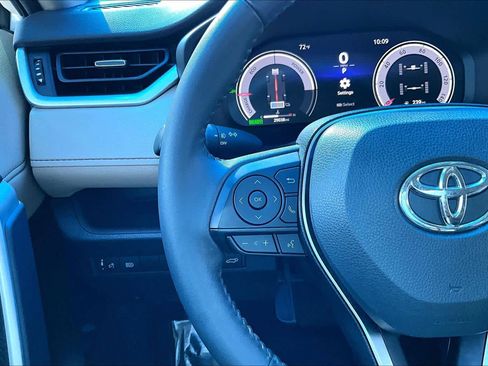 Used 2024 Toyota RAV4 Limited image 23