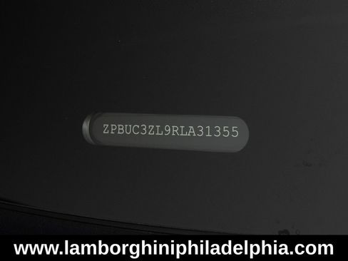 Used 2024 Lamborghini Urus Performante AWD/4WD image 61