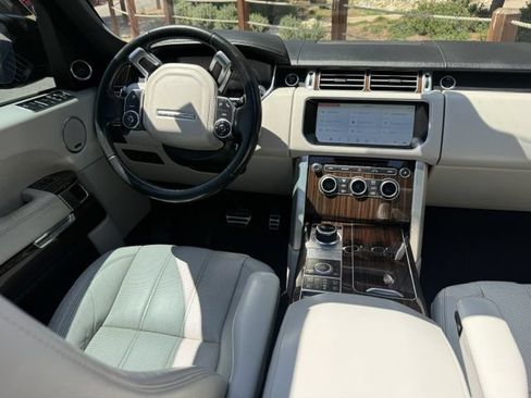 Used 2017 Land Rover Range Rover Supercharged AWD/4WD image 34