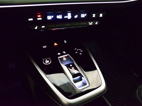 Used 2025 Audi Q4 e-tron Prestige w/ Black Optic Package image 16