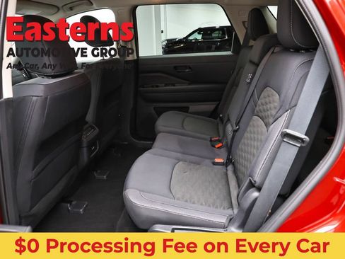 Used 2024 Nissan Pathfinder SV AWD/4WD image 22