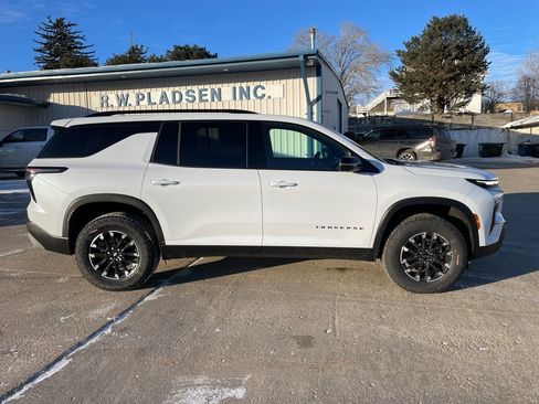 New 2026 Chevrolet Traverse Z71 w/ Driver Confidence Package image 18