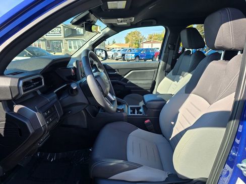 Used 2025 Toyota Tacoma TRD Off-Road image 23