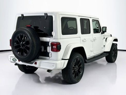 Used 2023 Jeep Wrangler Altitude image 5