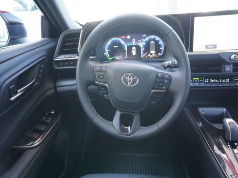 New 2026 Toyota Crown Signia AWD/4WD image 15
