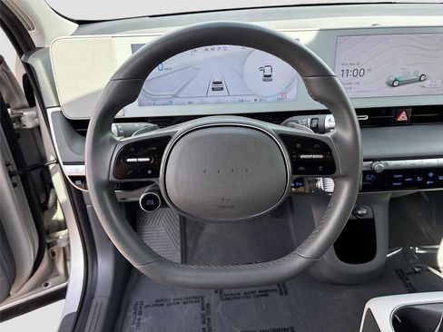 Used 2024 Hyundai Ioniq 5 SEL RWD image 11