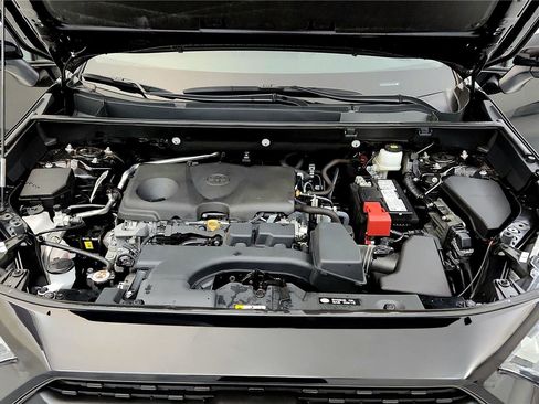 Used 2024 Toyota RAV4 Adventure image 15