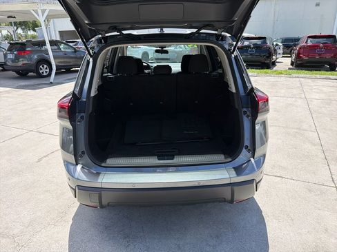 Used 2024 Nissan Rogue S FWD image 30