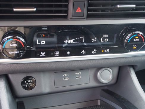 Used 2026 Nissan Rogue SV FWD image 23