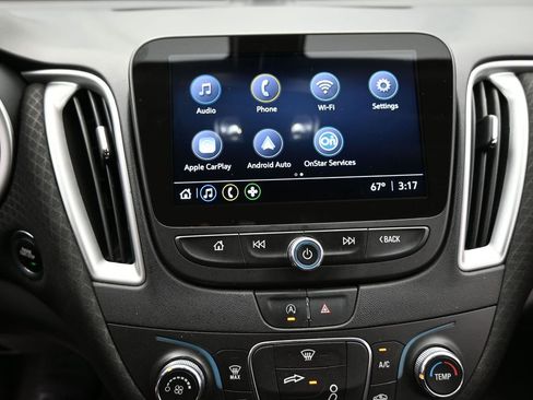 Used 2022 Chevrolet Malibu LS image 15